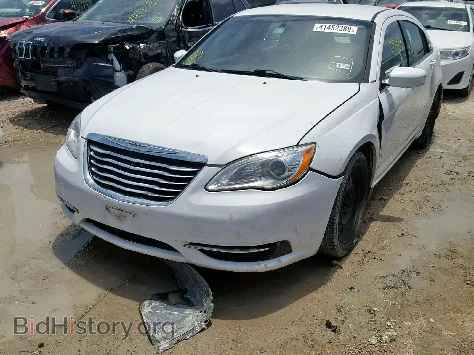 2011 CHRYSLER 200 - VIN: 1C3BC4FB3BN547662 - Photo 2