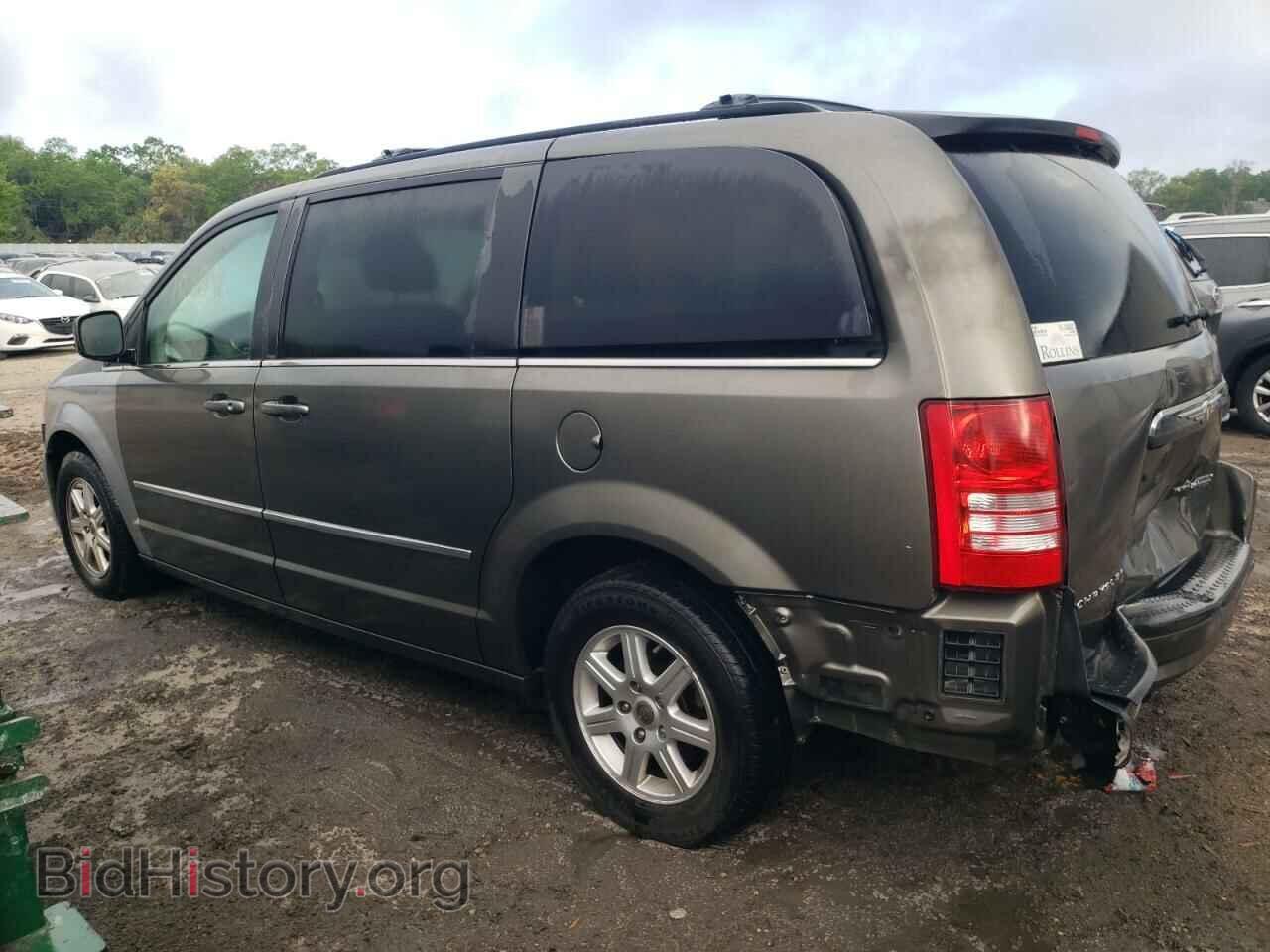 2010 CHRYSLER MINIVAN - VIN: 2A4RR8D17AR393625 - Фото 2
