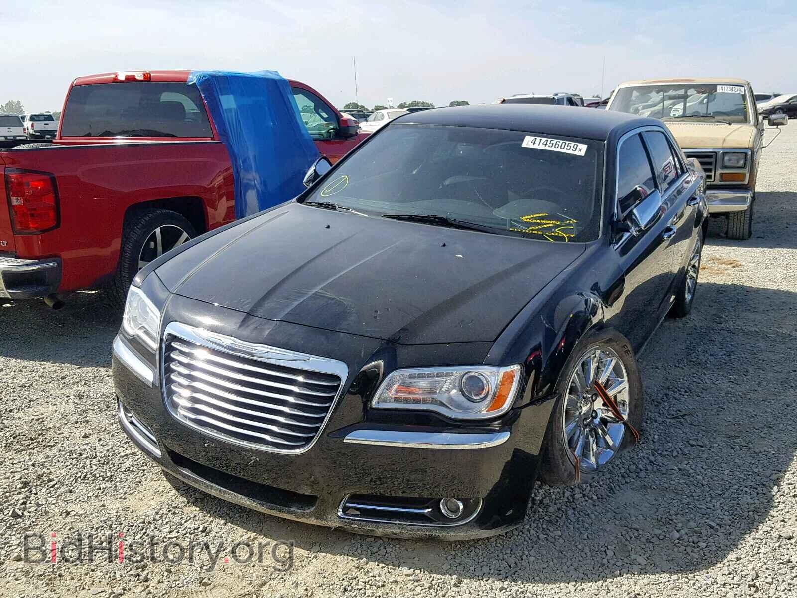 2012 CHRYSLER 300 - VIN: 2C3CCACG1CH249835 - Фото 2