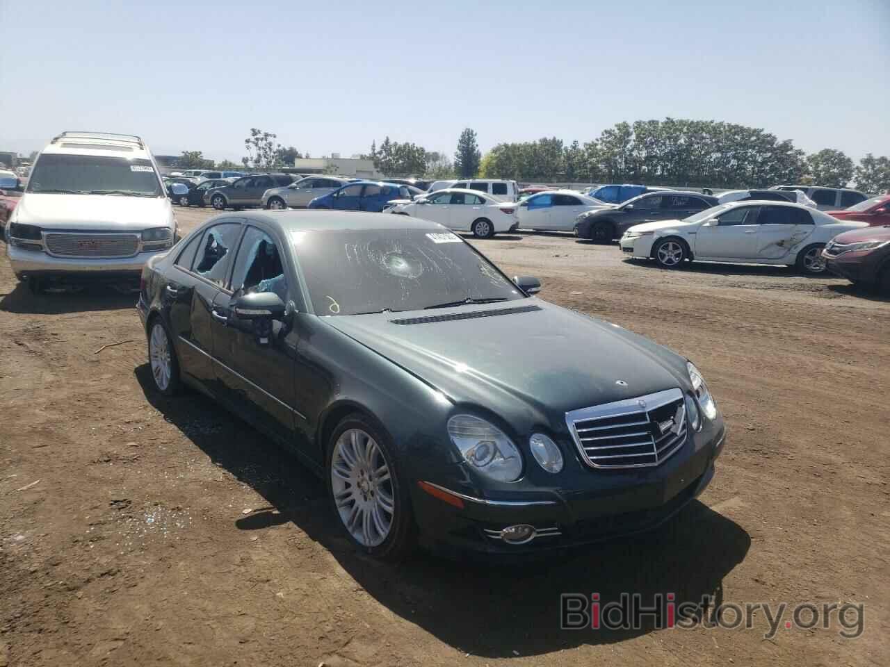 Photo WDBUF56X28B222233 - MERCEDES-BENZ E-CLASS 2008