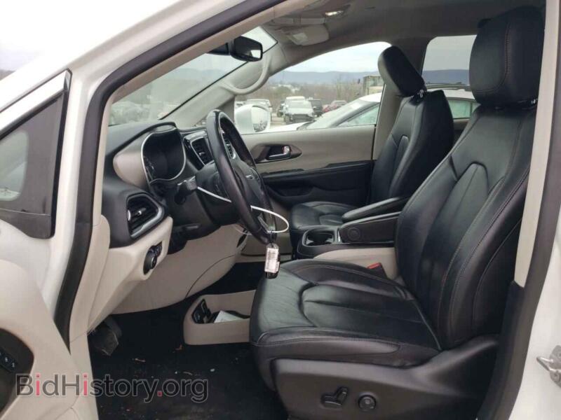 2020 Chrysler PACIFICA (VIN 2C4RC1BG4LR271541) — фото 7 из 13