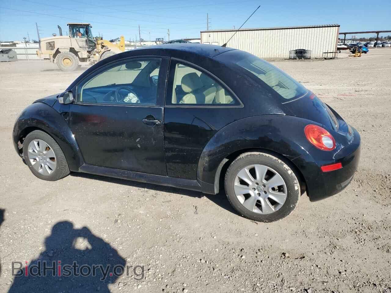 2009 VOLKSWAGEN BEETLE - VIN: 3VWPW31C39M510616 - Фото 2