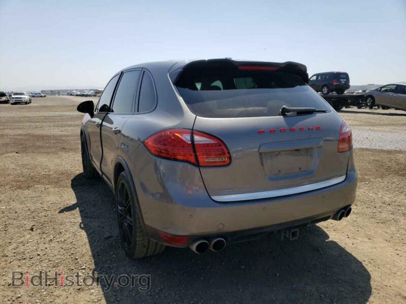 2012 Porsche CAYENNE (VIN WP1AC2A22CLA81513) — photo 3 of 10
