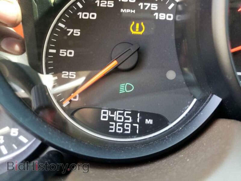 2012 Porsche CAYENNE (VIN WP1AC2A22CLA81513) — photo 8 of 10