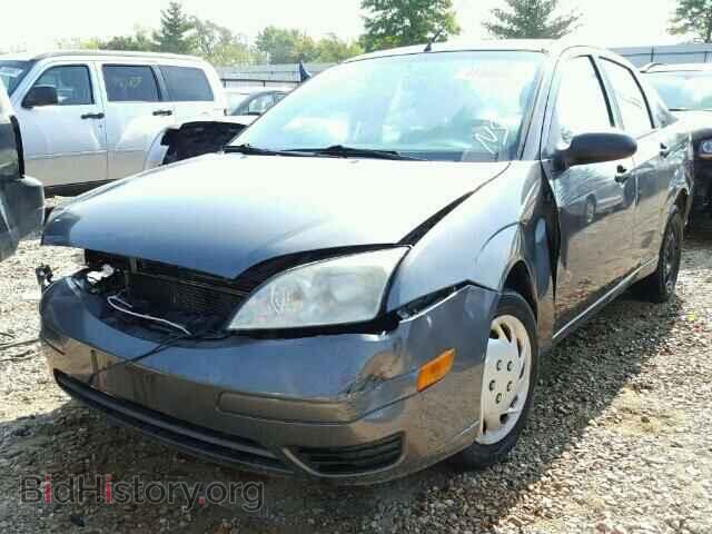 2005 FORD FOCUS - VIN: 1FAFP34N65W151772 - Photo 2