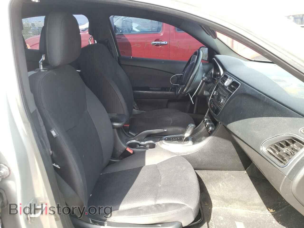 2012 CHRYSLER 200 - VIN: 1C3CCBBG4CN249715 - Фото 5