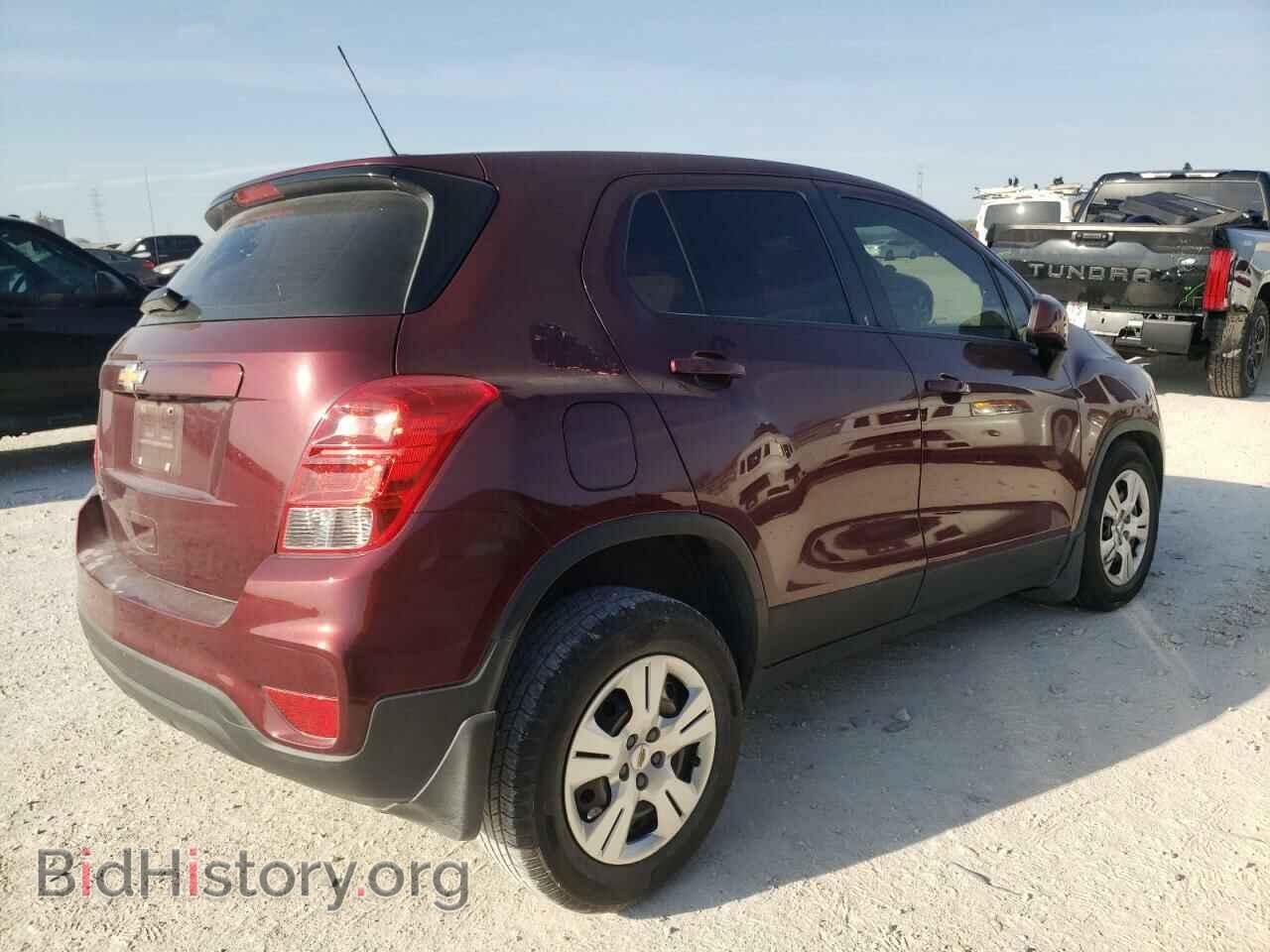 2017 CHEVROLET TRAX - VIN: 3GNCJKSB3HL271161 - Фото 3