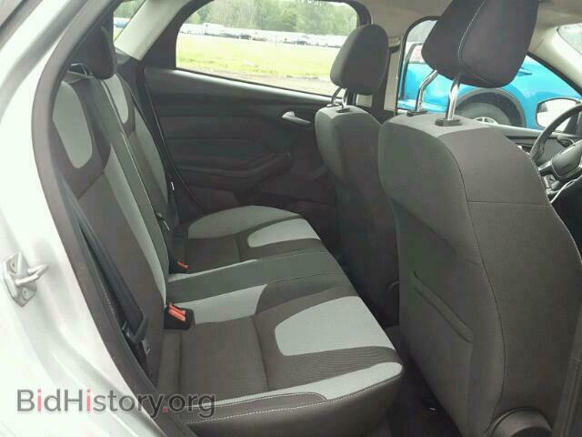 2012 Ford FOCUS (VIN 1FAHP3F24CL128839) — фото 6 из 10