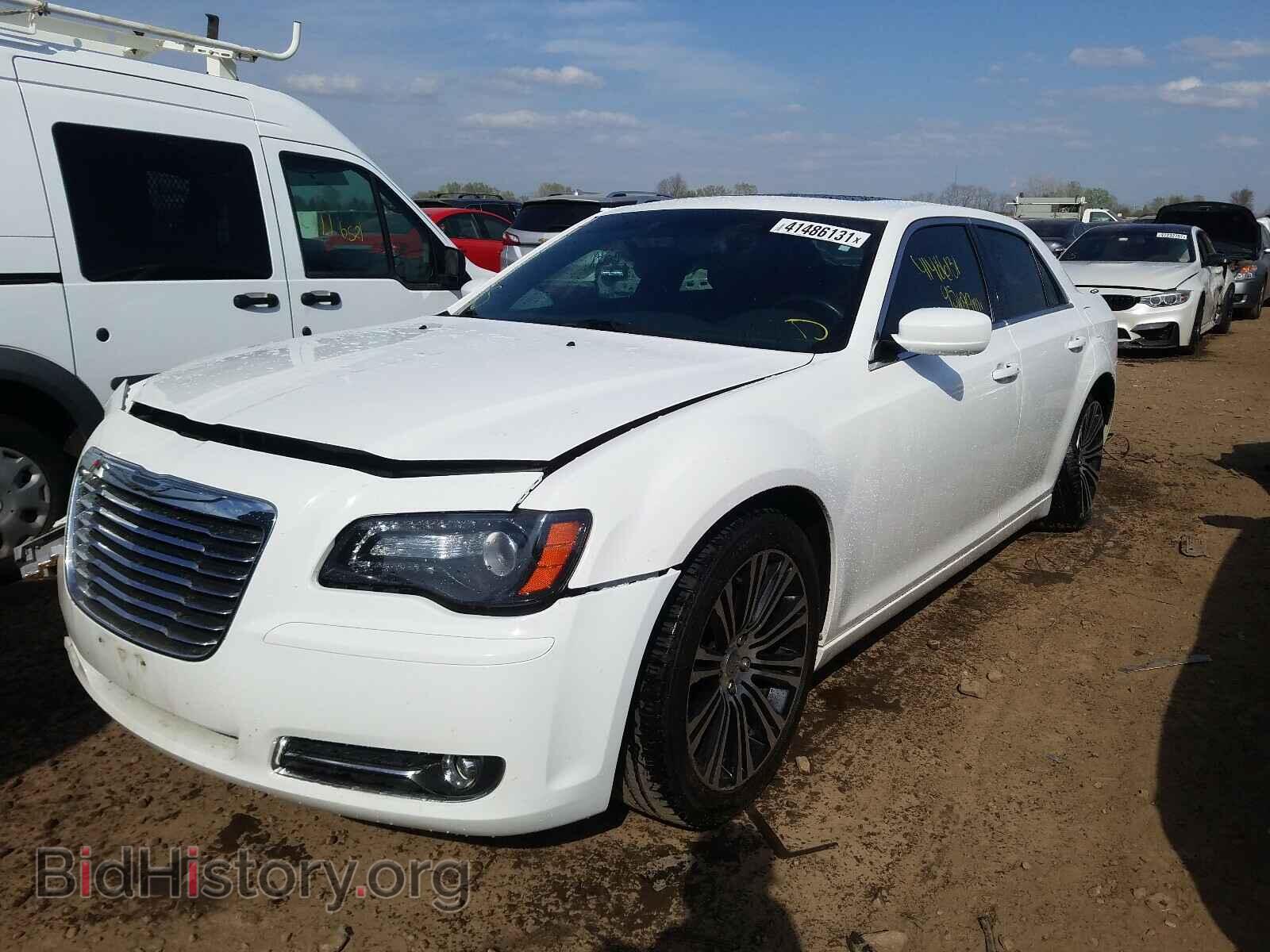 2012 CHRYSLER 300 - VIN: 2C3CCABG3CH129777 - Photo 2