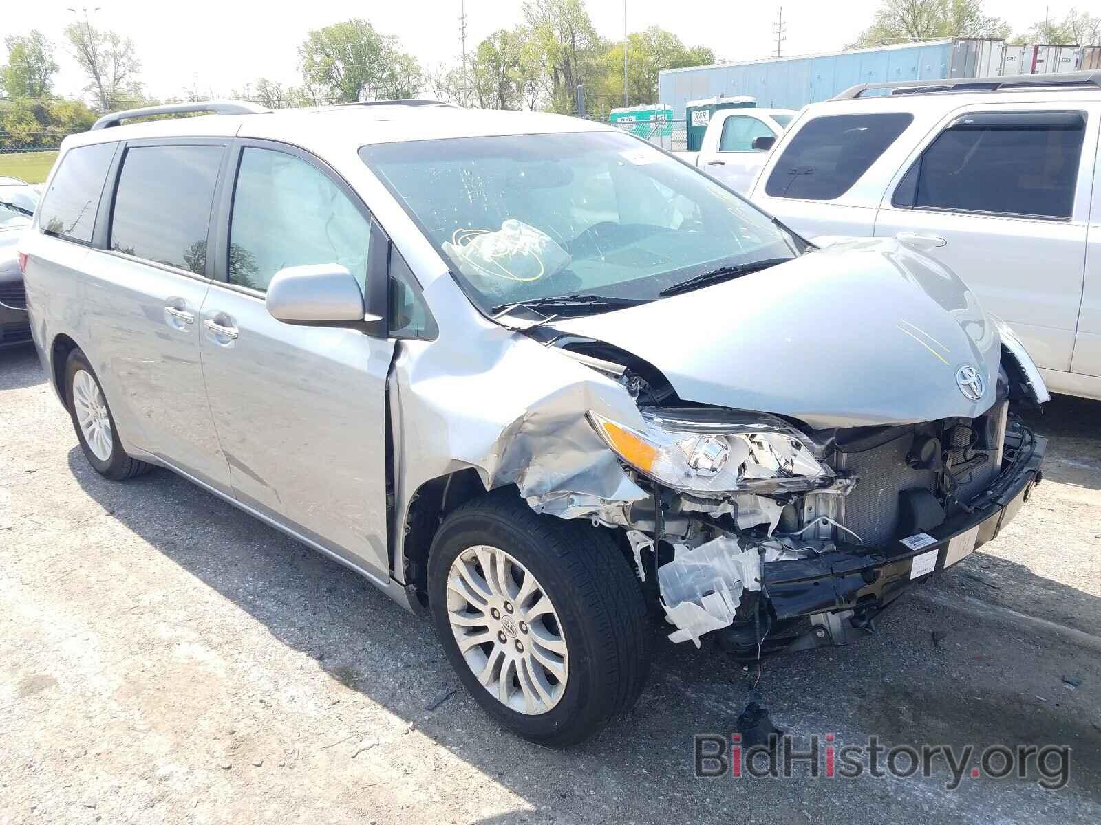 Фотография 5TDYK3DC6GS713673 - TOYOTA SIENNA 2016