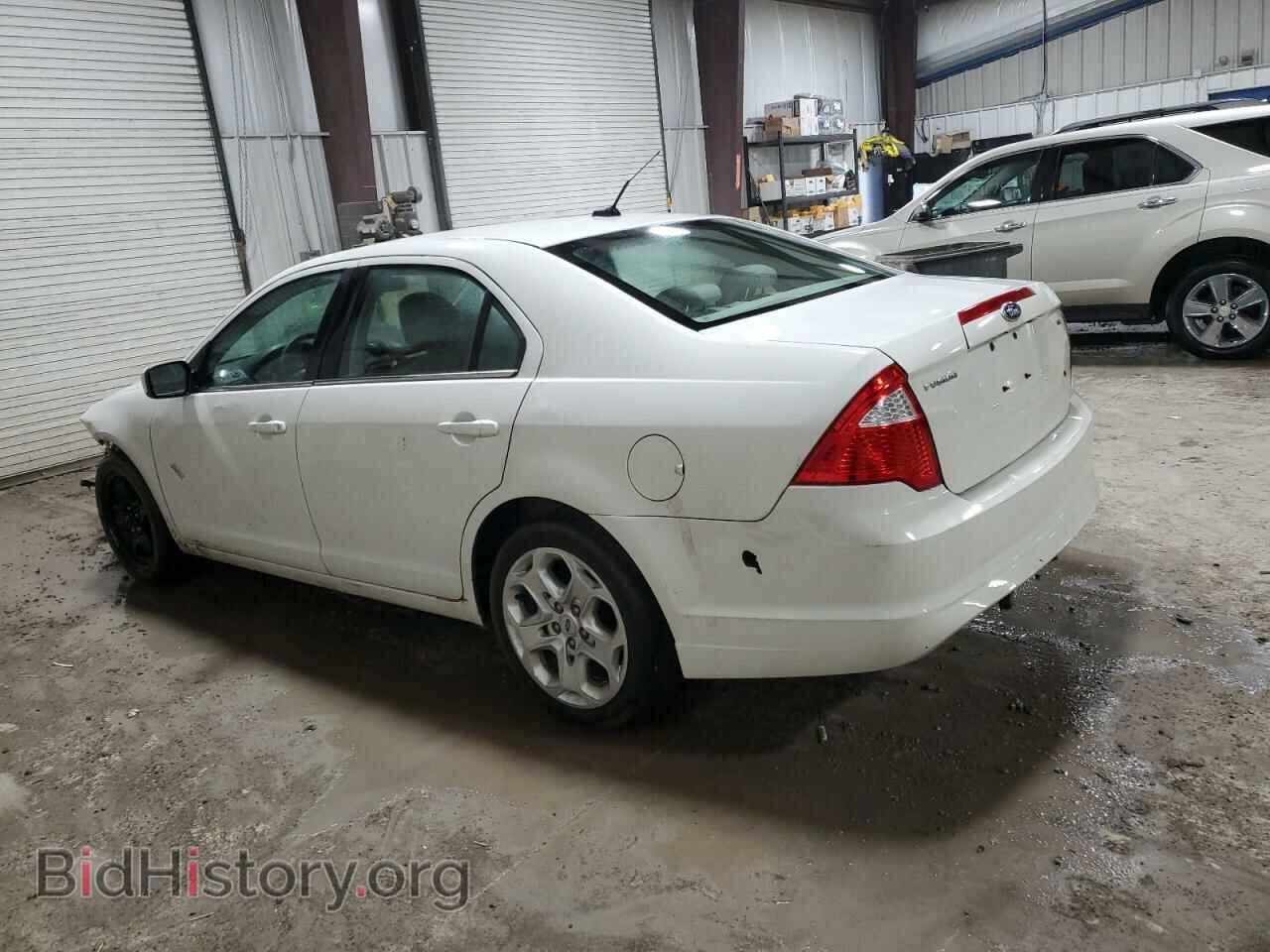 2010 FORD FUSION - VIN: 3FAHP0HA3AR389719 - Фото 2