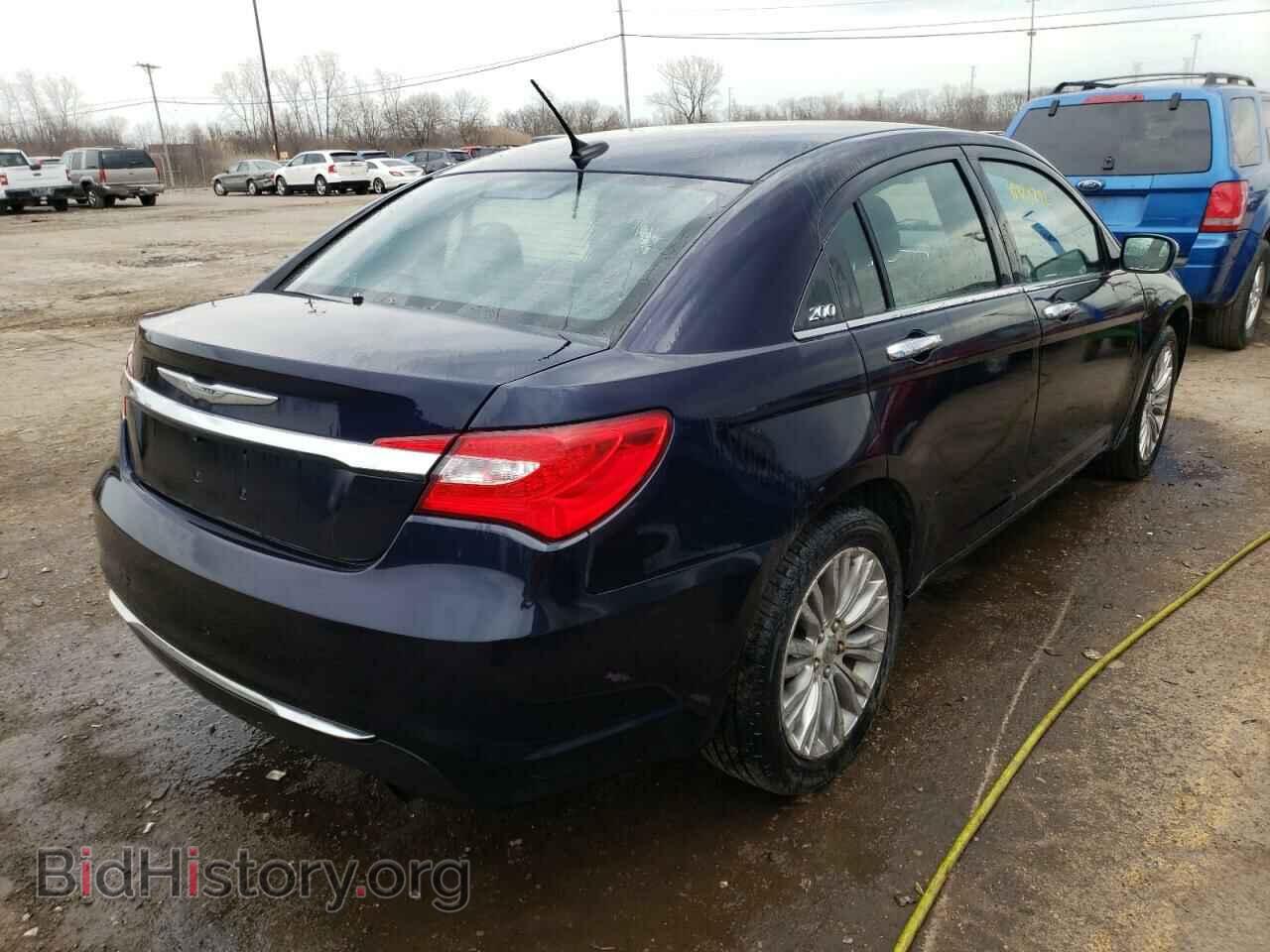 2012 CHRYSLER 200 - VIN: 1C3CCBCB3CN304934 - Photo 4