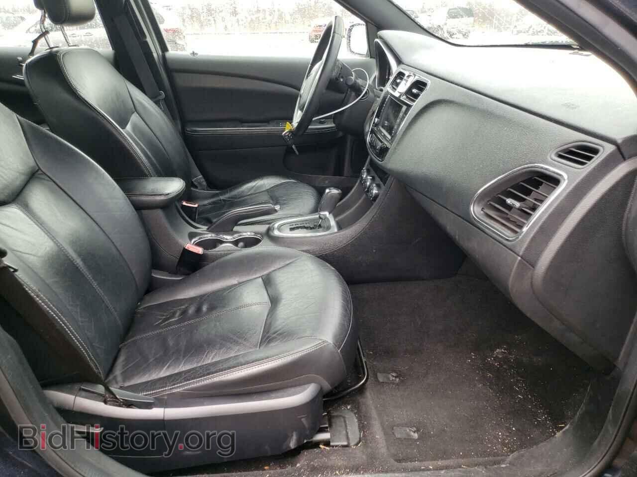 2012 CHRYSLER 200 - VIN: 1C3CCBCB3CN304934 - Photo 5