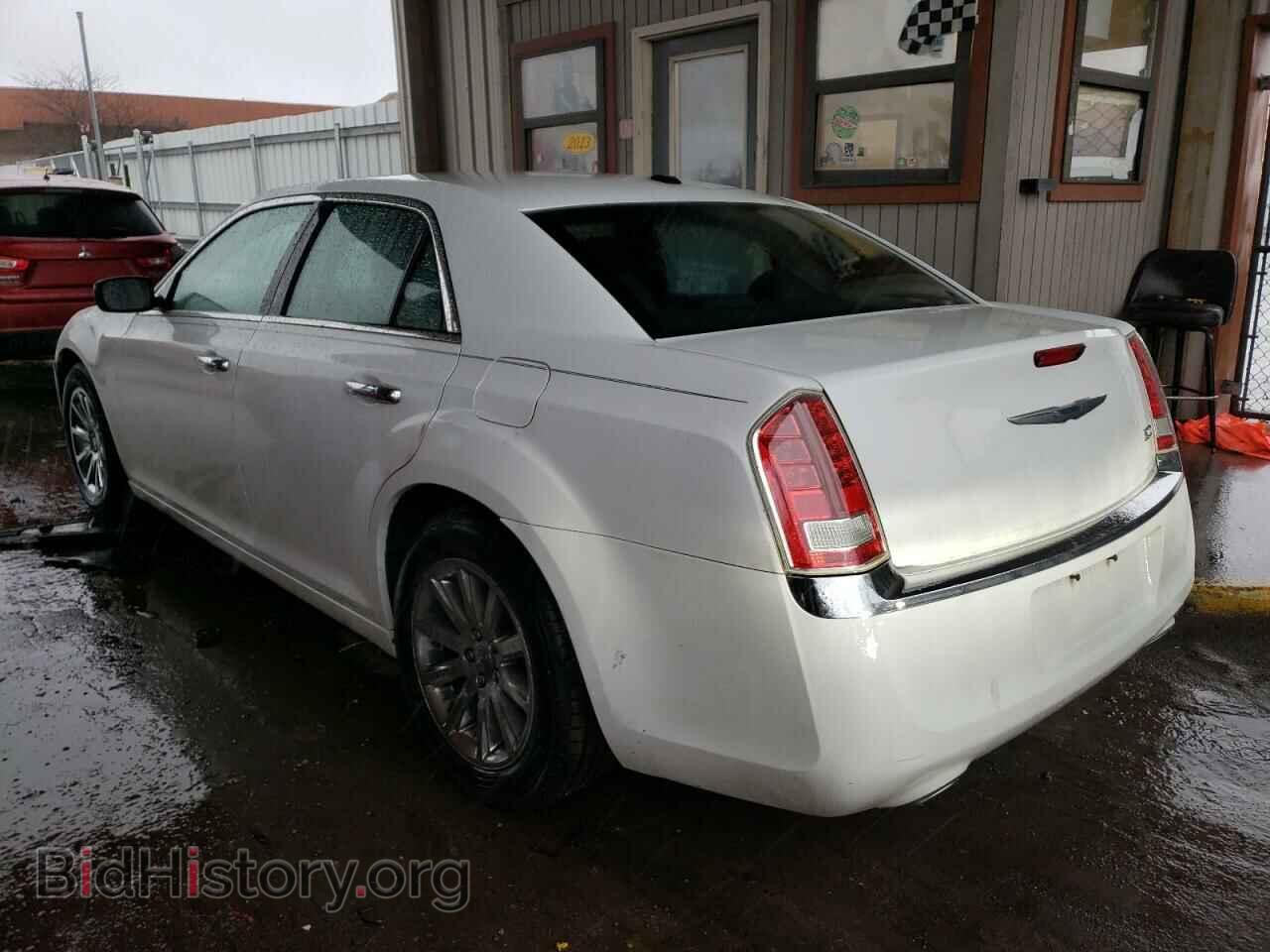 2012 CHRYSLER 300 - VIN: 2C3CCACG0CH308261 - Фото 2