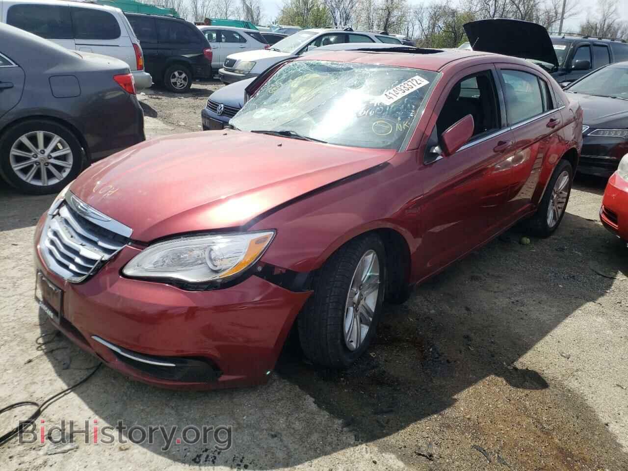 2013 CHRYSLER 200 - VIN: 1C3CCBBB3DN553267 - Фото 2