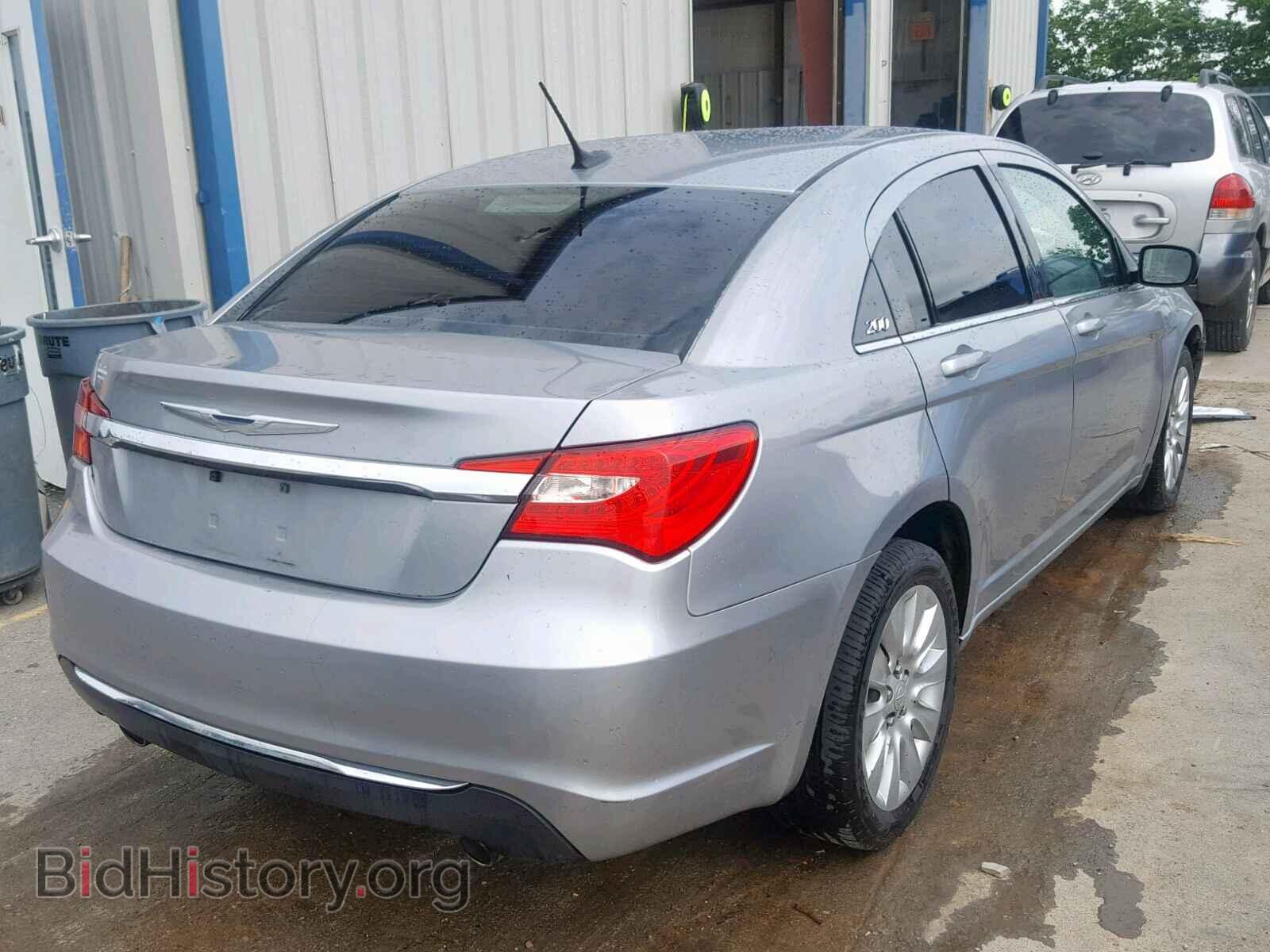 2013 CHRYSLER 200 - VIN: 1C3CCBAG8DN724429 - Фото 4