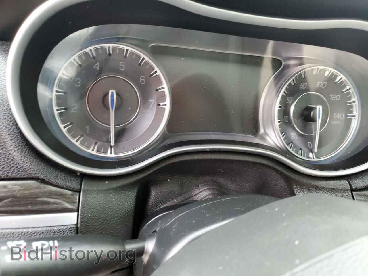 2016 CHRYSLER 300 - VIN: 2C3CCAAG9GH269467 - Фото 9