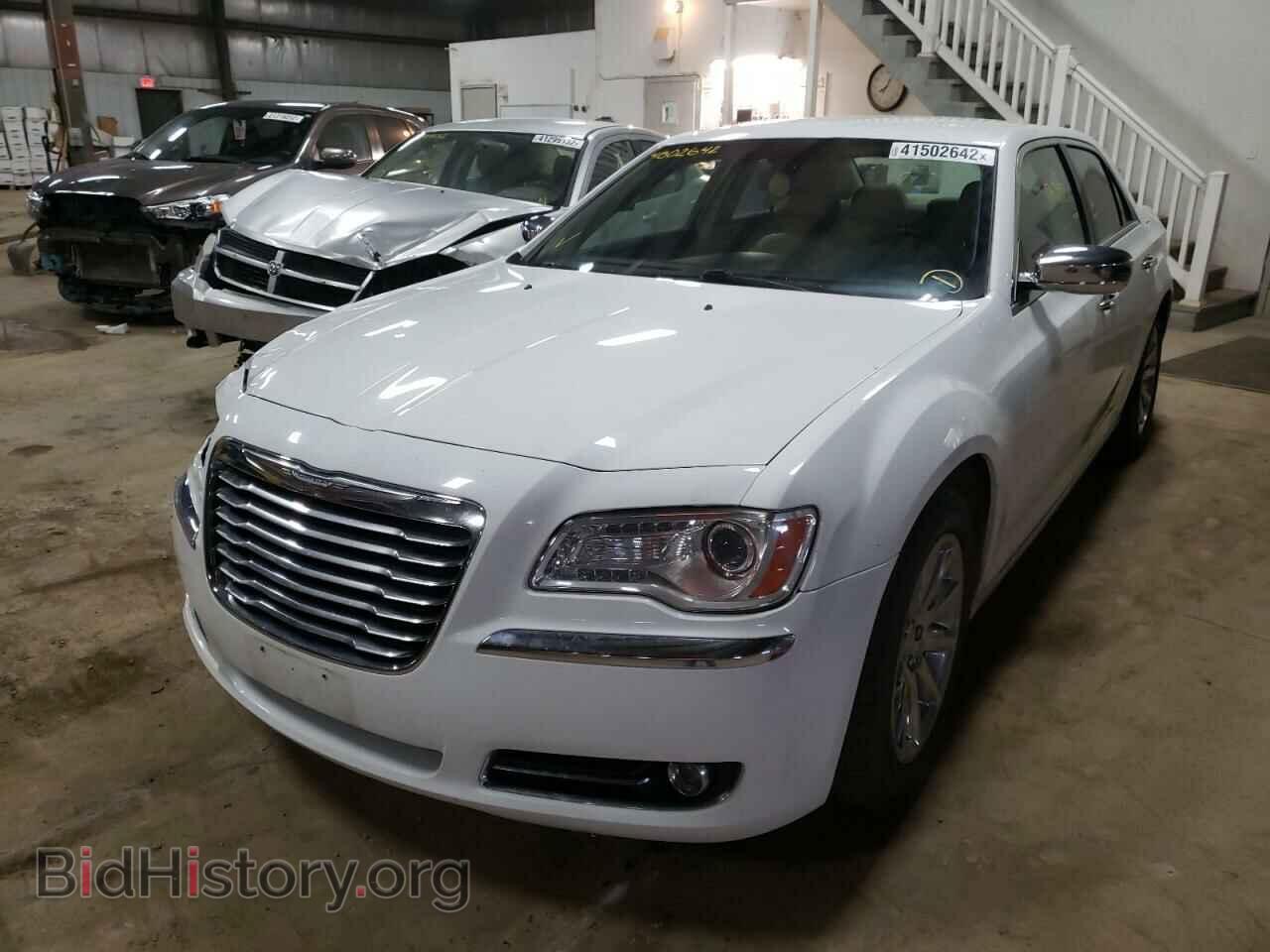 2012 CHRYSLER 300 - VIN: 2C3CCACG8CH249413 - Фото 2