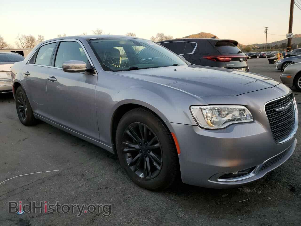 2016 CHRYSLER 300 - VIN: 2C3CCAAG0GH307880 - Фото 4