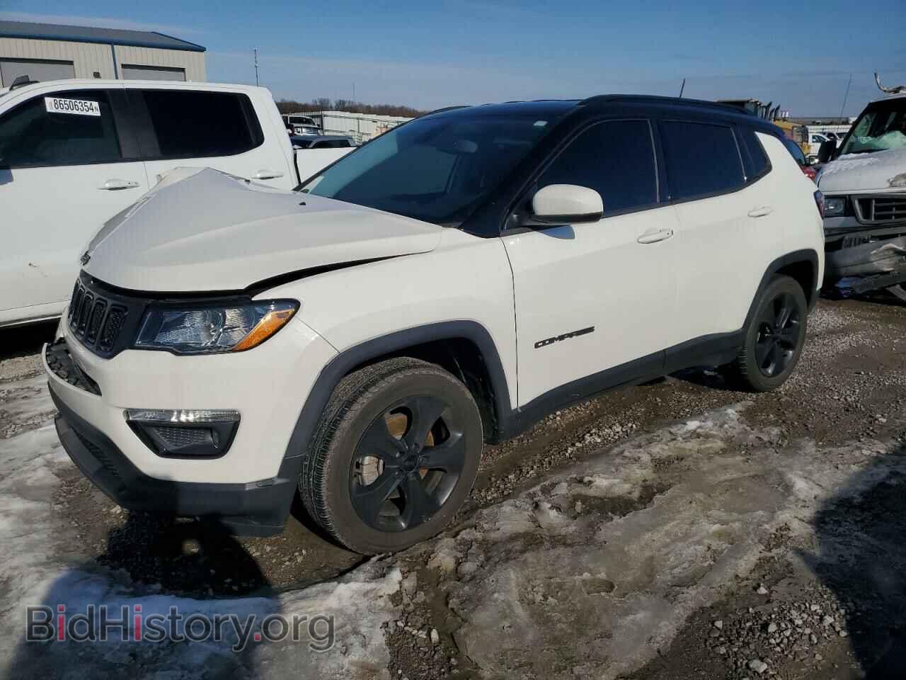 Photo 3C4NJCBB5LT218817 - JEEP COMPASS 2020