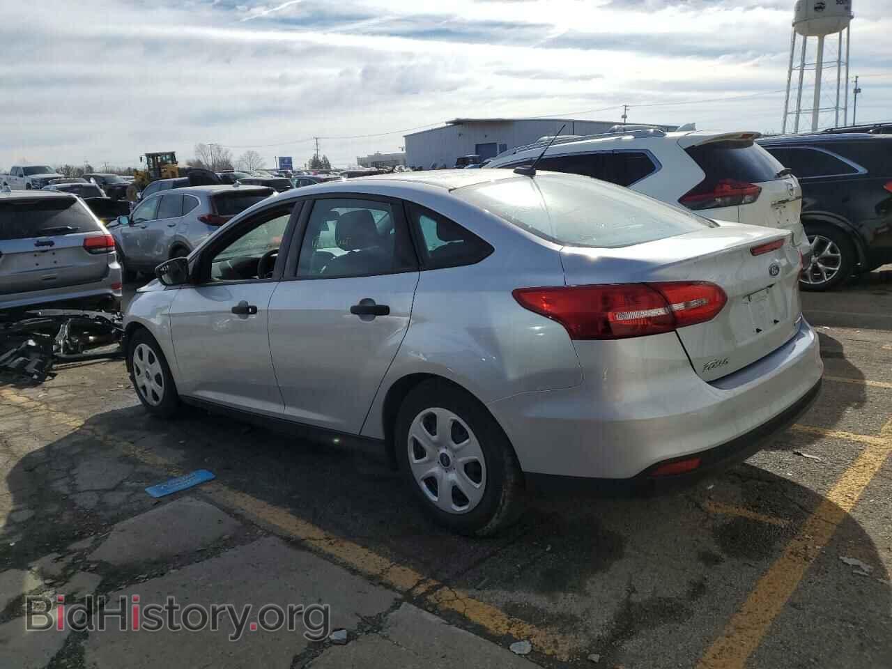 2016 FORD FOCUS - VIN: 1FADP3E2XGL314164 - Фото 2