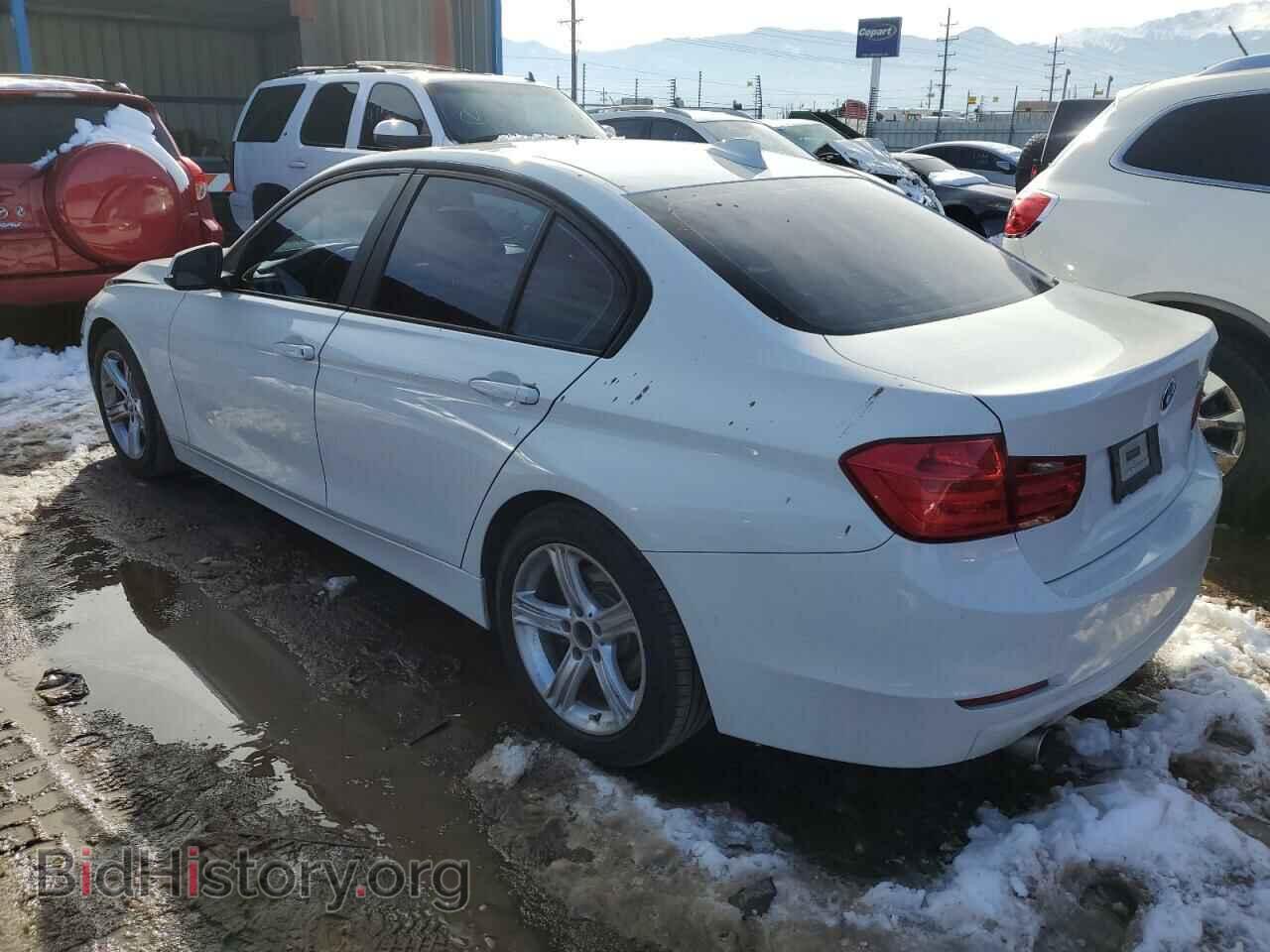 2014 BMW 3 SERIES - VIN: WBA3B1C55EP679697 - Фото 2