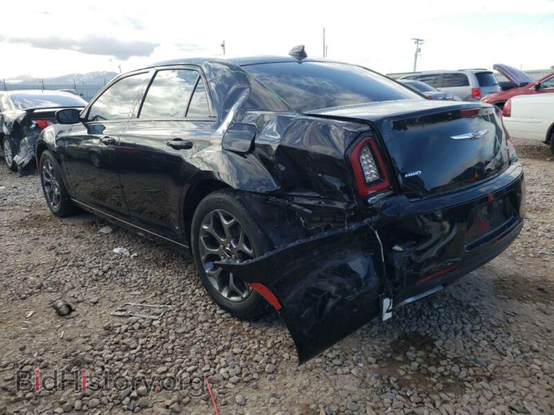 2017 Chrysler 300 (VIN 2C3CCAGG7HH527011) — photo 3 of 10