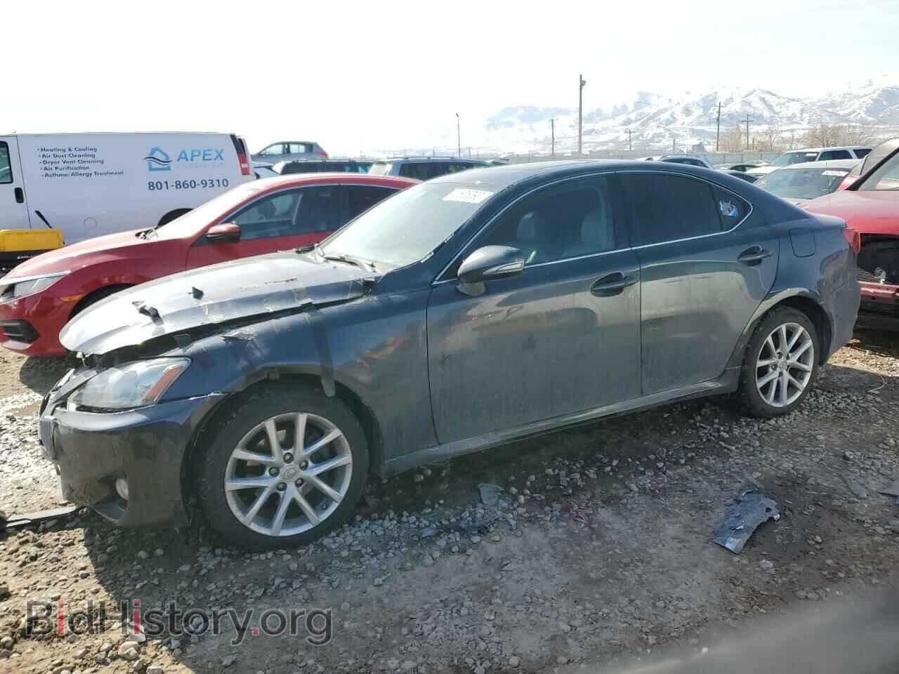 Photo JTHCF5C22B2035408 - LEXUS IS 2011