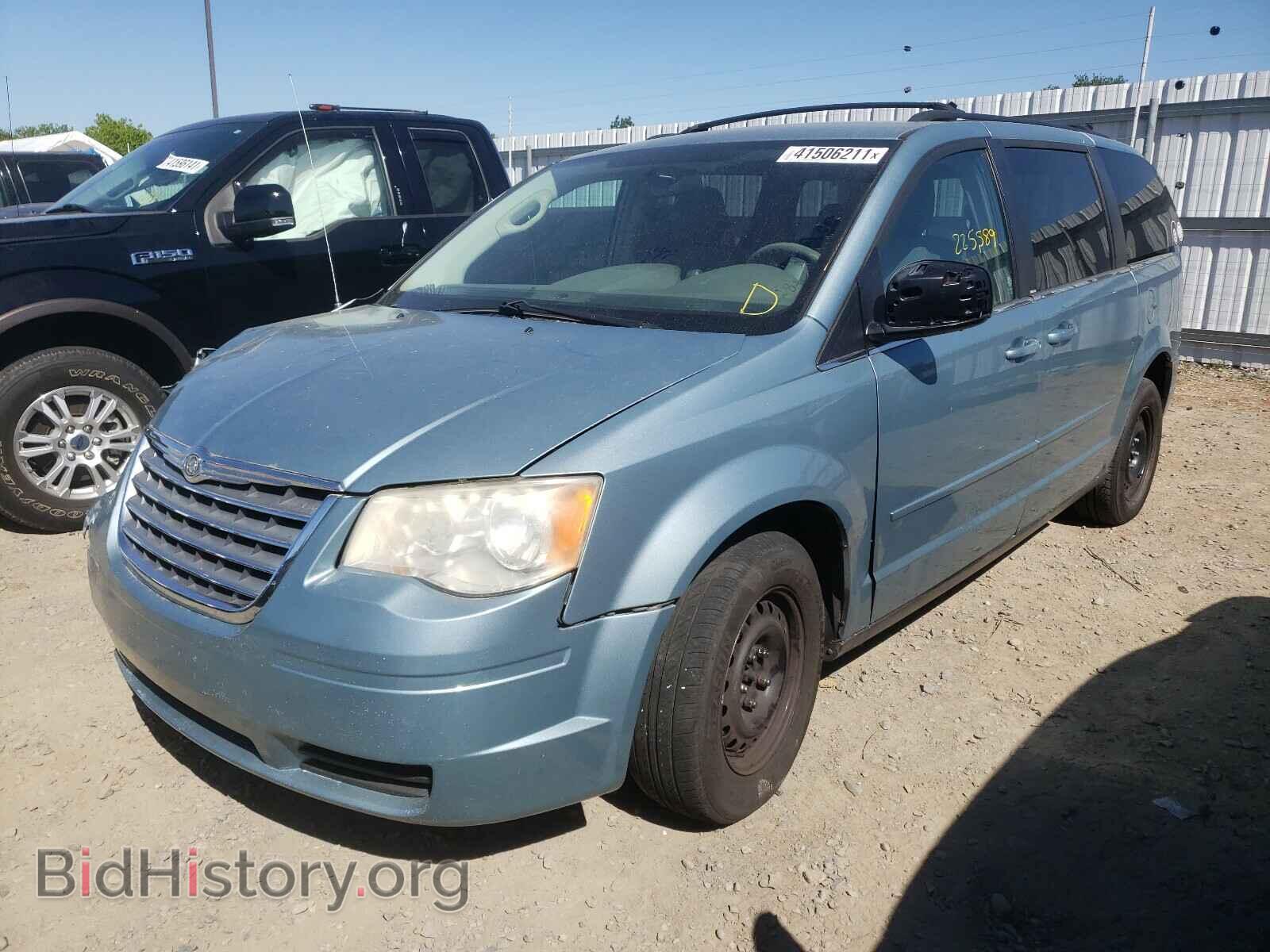 2010 CHRYSLER MINIVAN - VIN: 2A4RR4DE0AR334010 - Photo 2