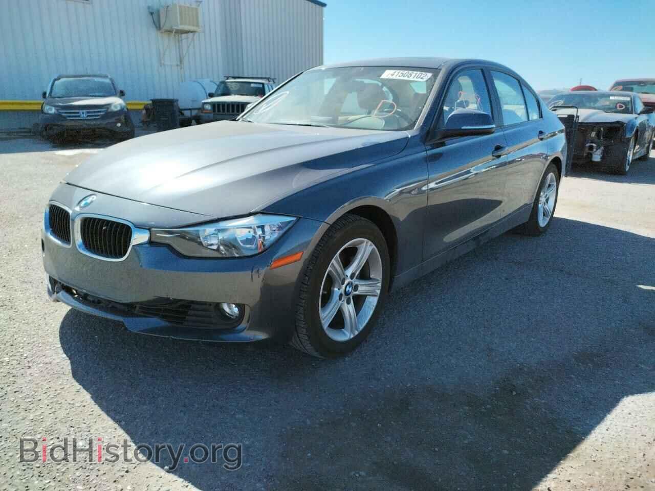 2013 BMW 3 SERIES - VIN: WBA3B3C55DF540637 - Фото 2