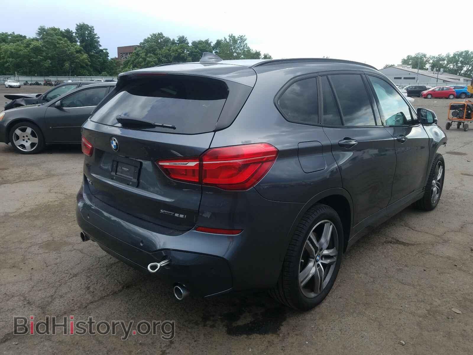 2019 BMW X1 - VIN: WBXHT3C58K3H34640 - Фото 4