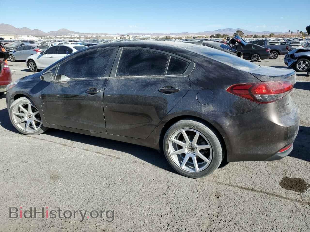 2017 KIA FORTE - VIN: 3KPFK4A78HE077385 - Фото 2
