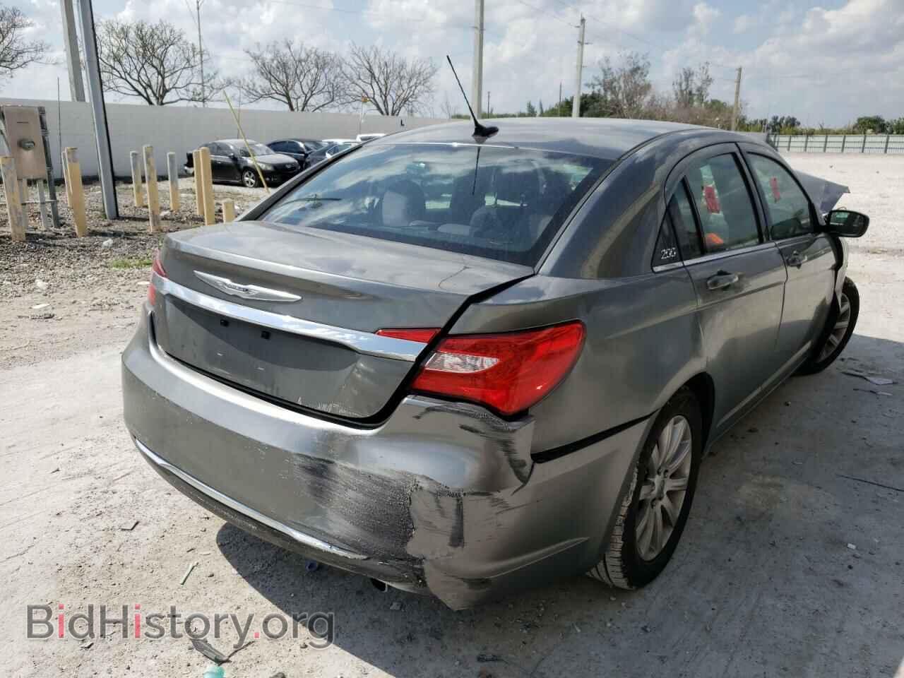 2013 CHRYSLER 200 - VIN: 1C3CCBBB0DN592642 - Фото 4