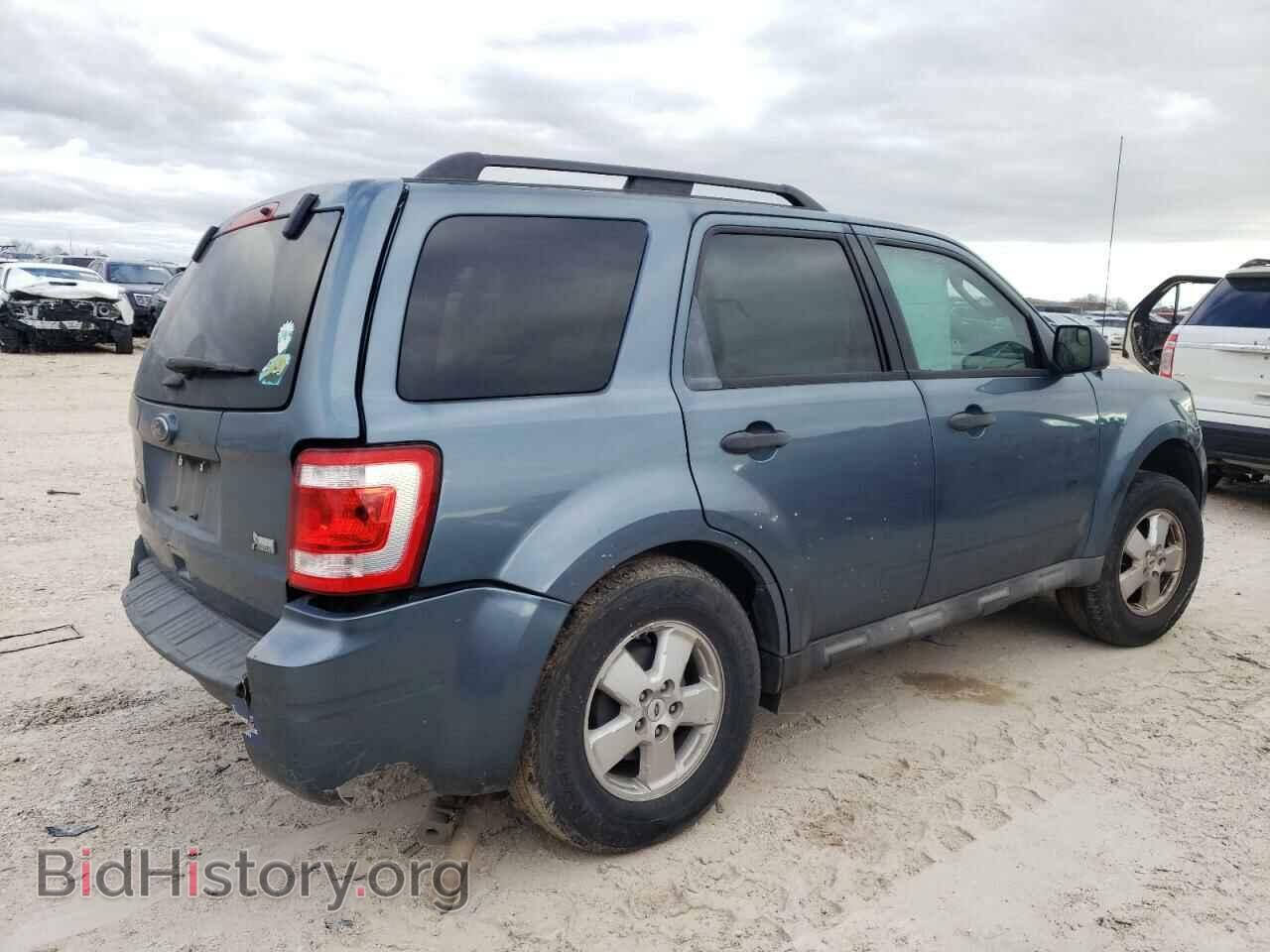 2011 FORD ESCAPE - VIN: 1FMCU0DG7BKC50945 - Фото 3