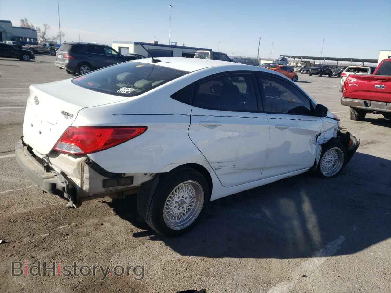 2016 HYUNDAI ACCENT - VIN: KMHCT4AEXGU000270 - Фото 3