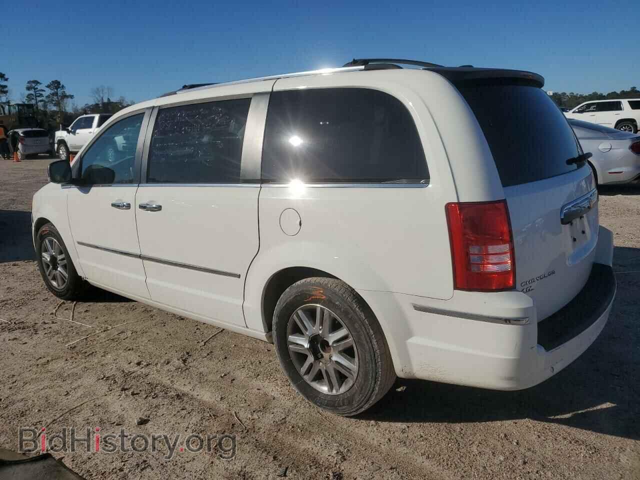 2010 CHRYSLER MINIVAN - VIN: 2A4RR6DX7AR138319 - Фото 2