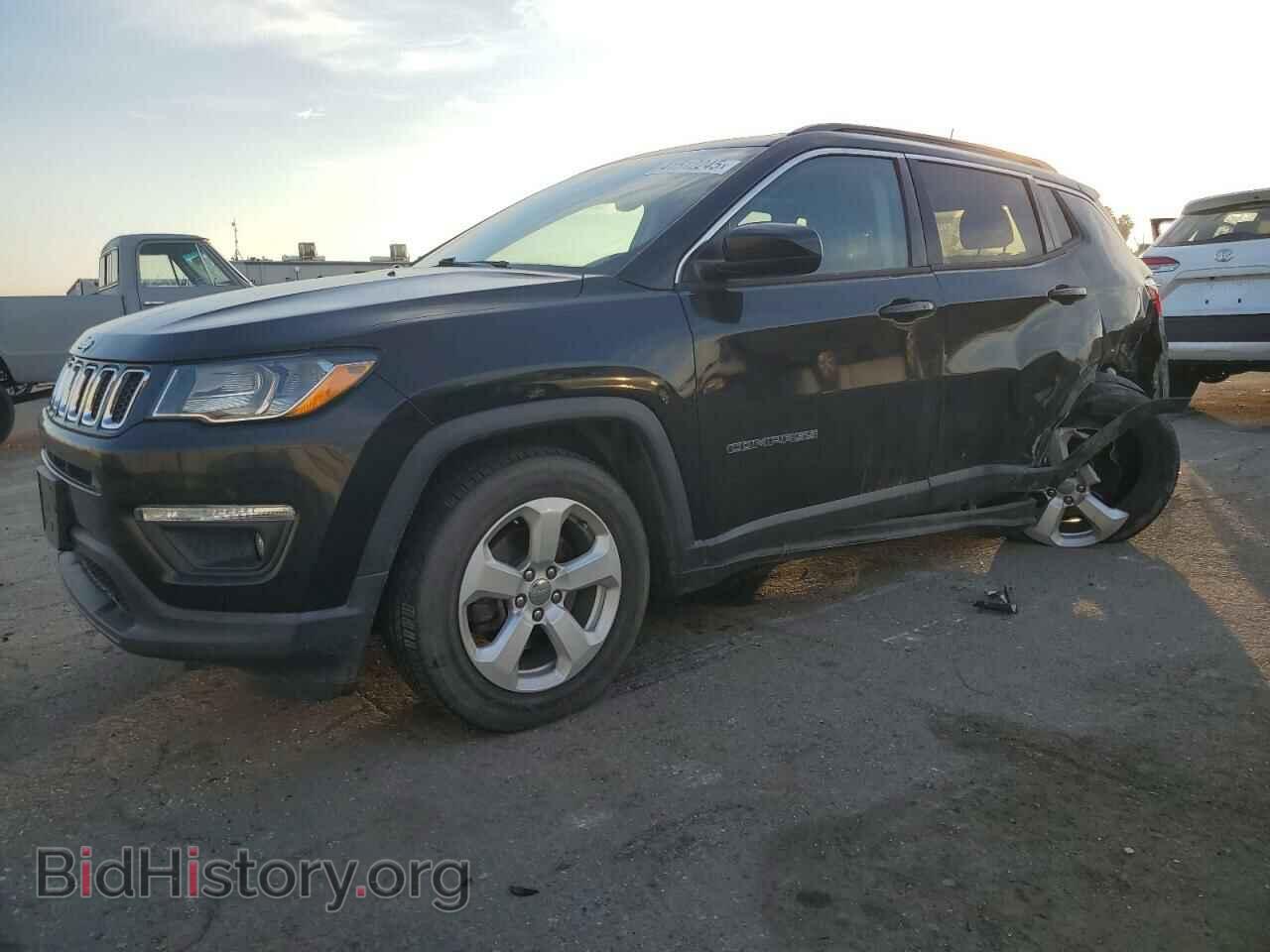 Photo 3C4NJCBBXLT141281 - JEEP COMPASS 2020