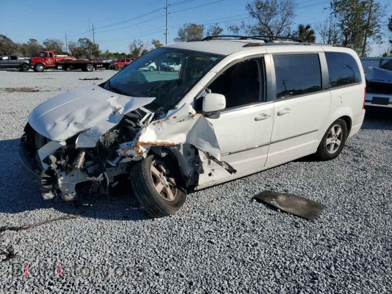 2010 Dodge CARAVAN SXT (VIN 2D4RN5D17AR209741) — photo 1 of 14, Copart, damage: front end