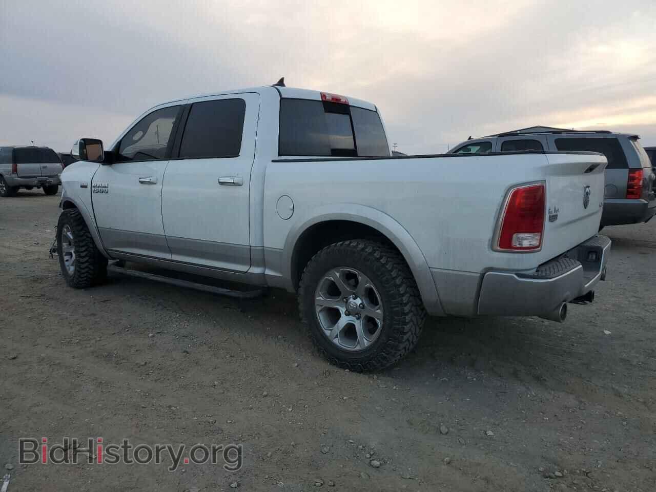 2016 RAM 1500 - VIN: 1C6RR7NT7GS125558 - Фото 2