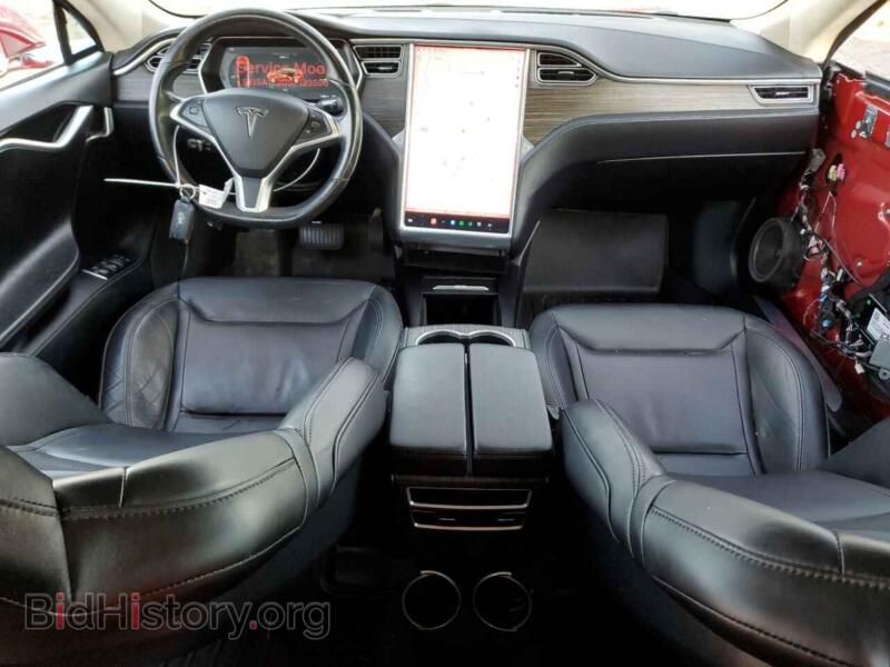 2016 Tesla MODEL S (VIN 5YJSA1E20GF123590) — фото 8 из 14