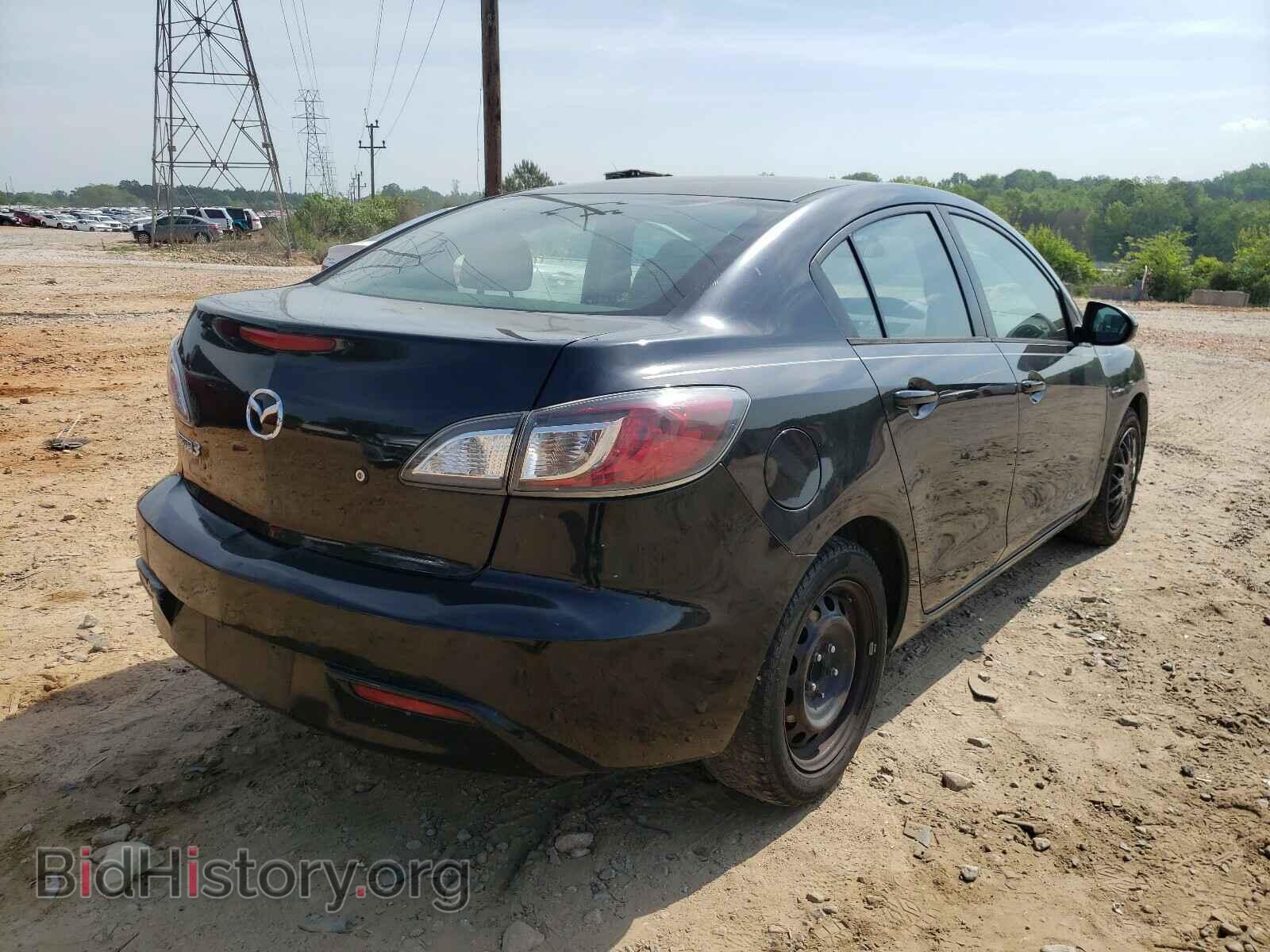 2011 MAZDA 3 - VIN: JM1BL1UF5B1436747 - Фото 4