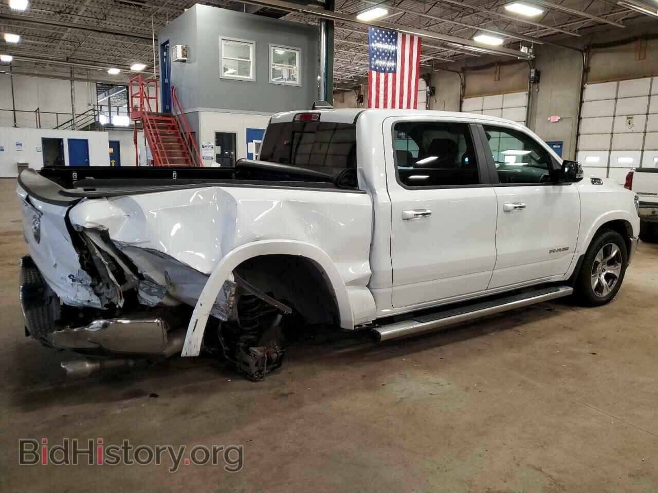 2019 RAM 1500 - VIN: 1C6SRFJT9KN647343 - Фото 3