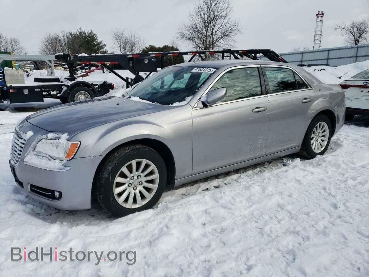 Фотография 2C3CCAAGXDH735922 - CHRYSLER 300 2013