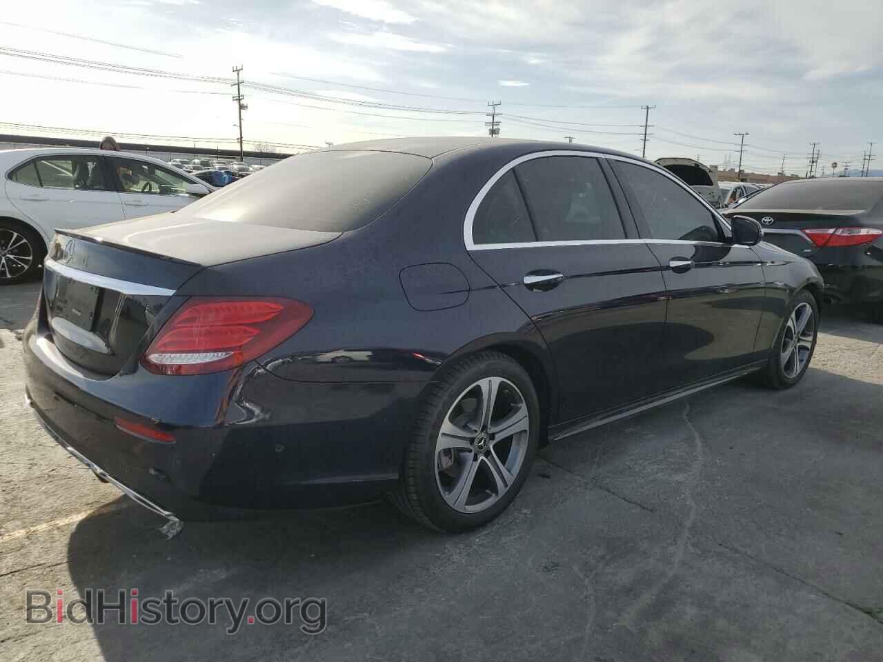2019 MERCEDES-BENZ E-CLASS - VIN: WDDZF4JB5KA592494 - Фото 3