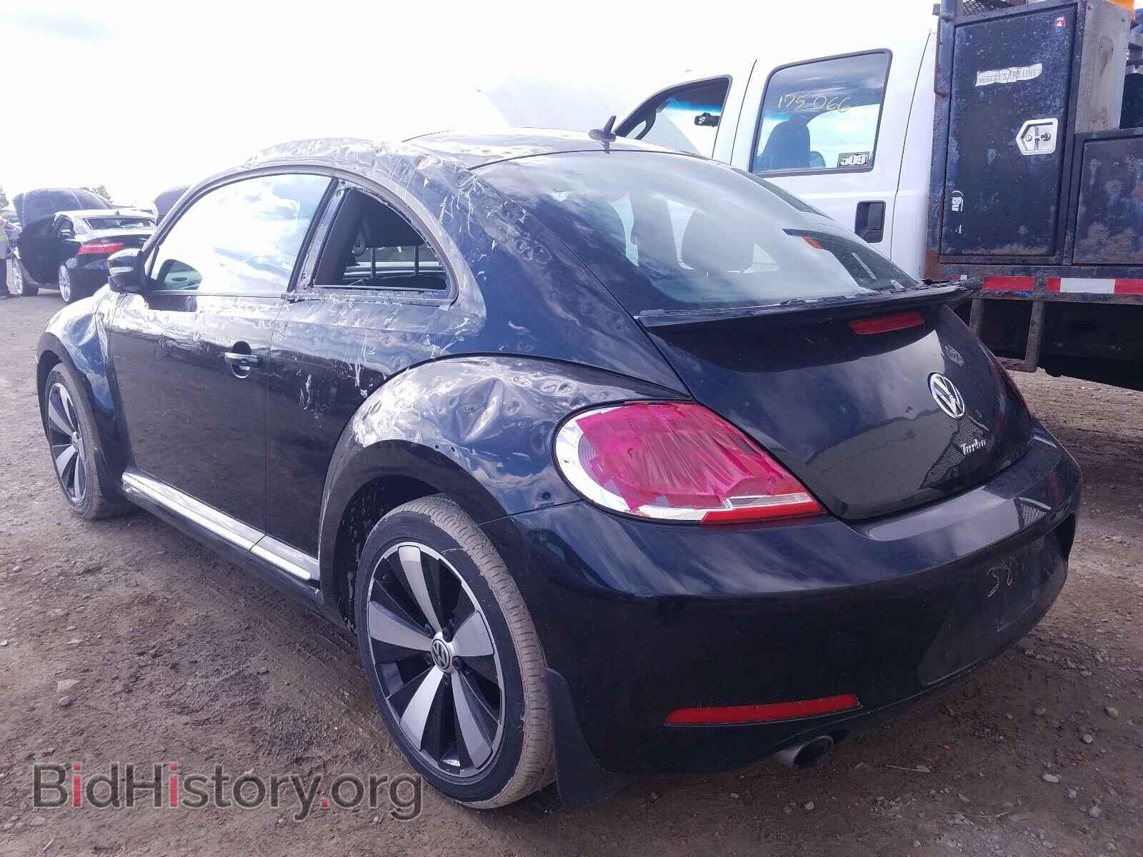 2013 VOLKSWAGEN BEETLE - VIN: 3VW467AT0DM615228 - Фото 3