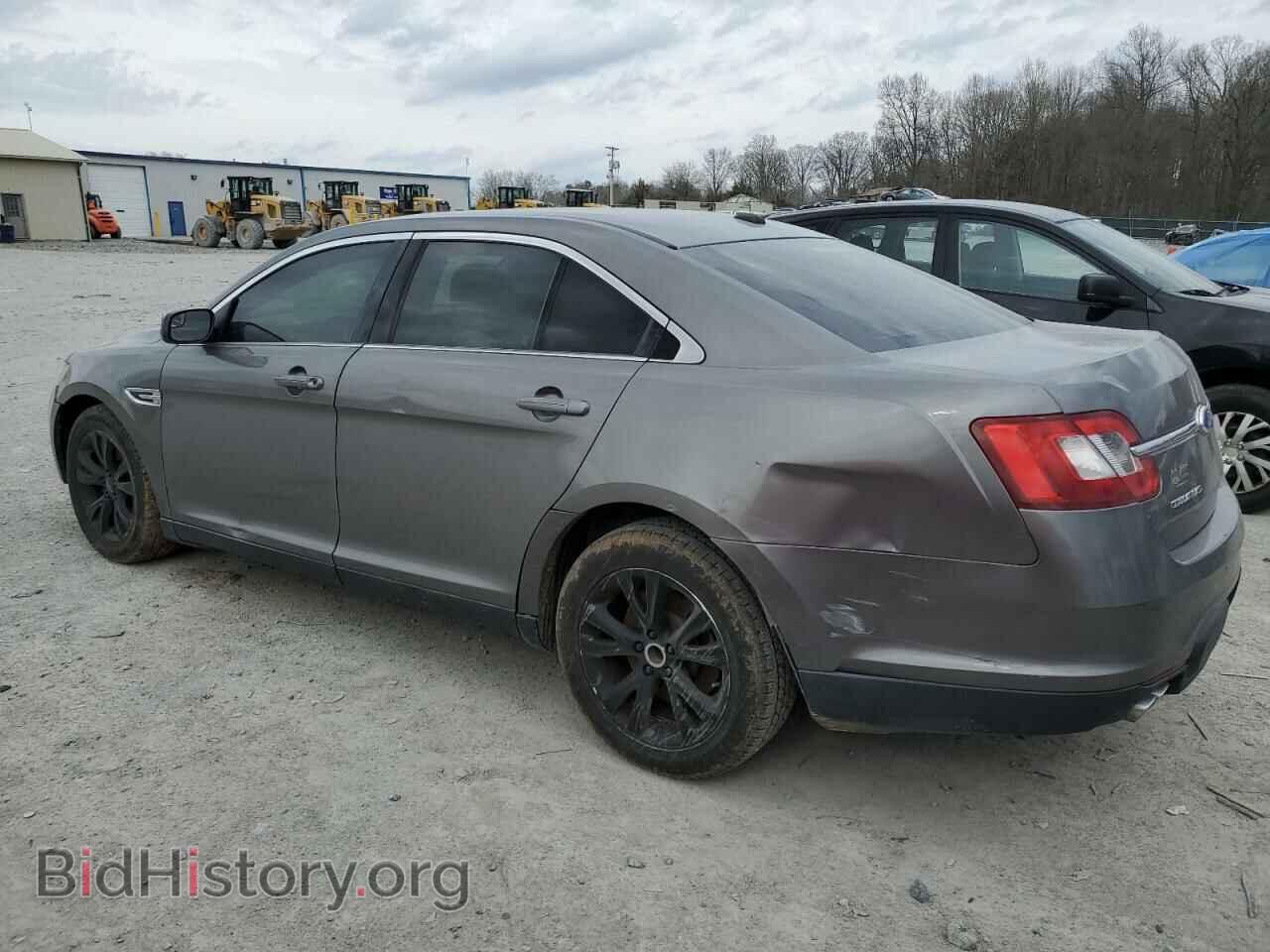 2012 FORD TAURUS - VIN: 1FAHP2EW0CG137464 - Фото 2