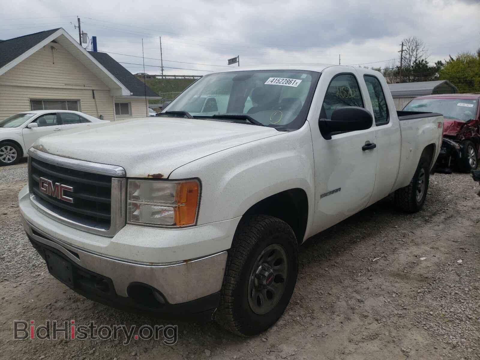2011 GMC SIERRA - VIN: 1GTR2TEA4BZ185673 - Фото 2
