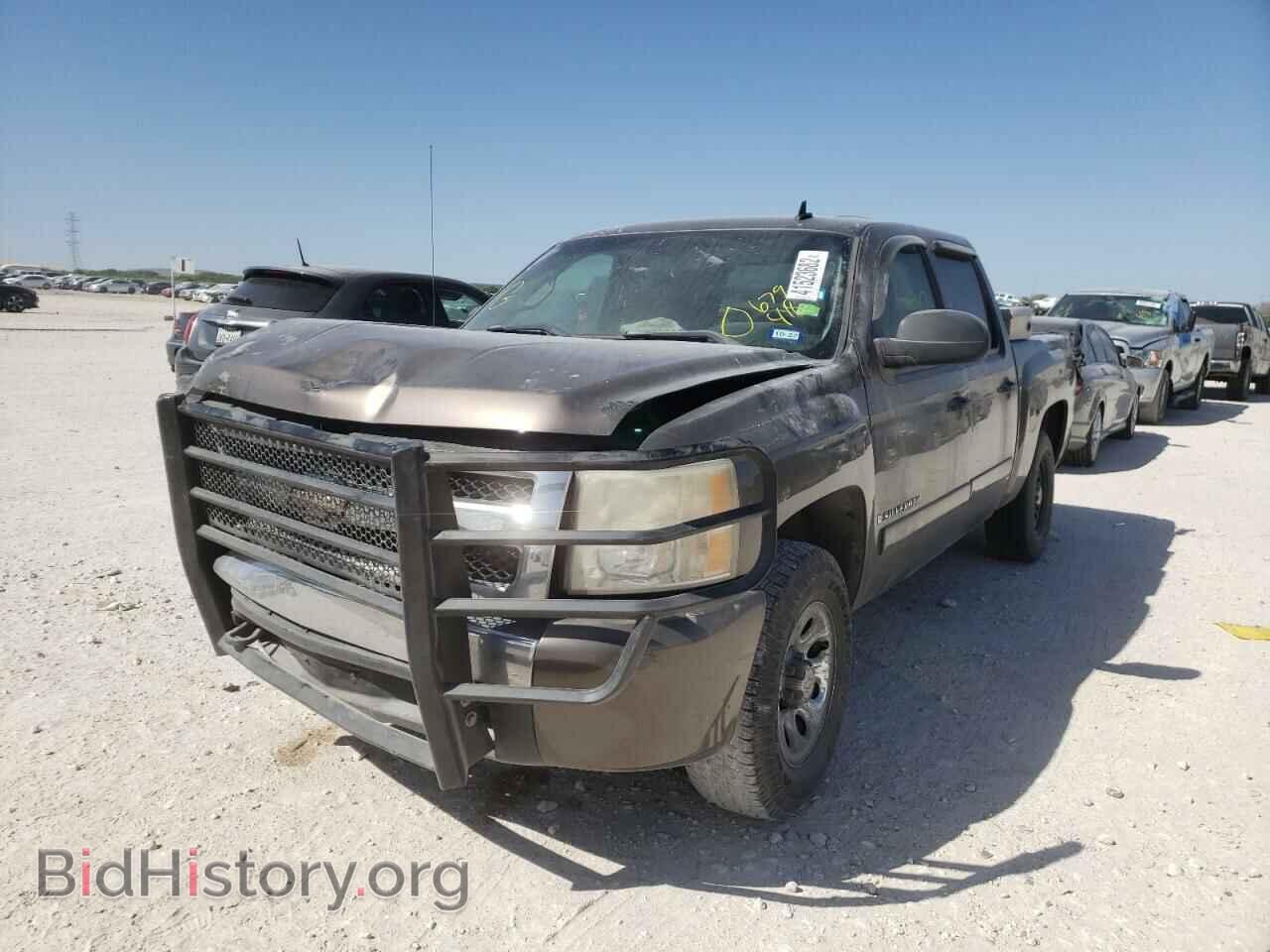 2007 CHEVROLET SILVERADO - VIN: 2GCEC13C971679418 - Фото 2