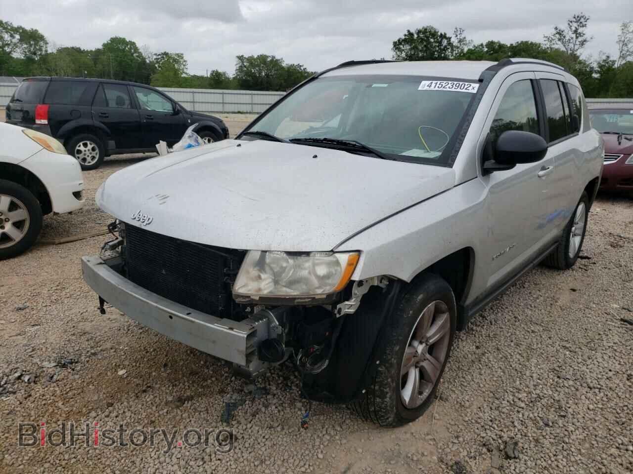 2011 JEEP COMPASS - VIN: 1J4NT1FB5BD138103 - Photo 2