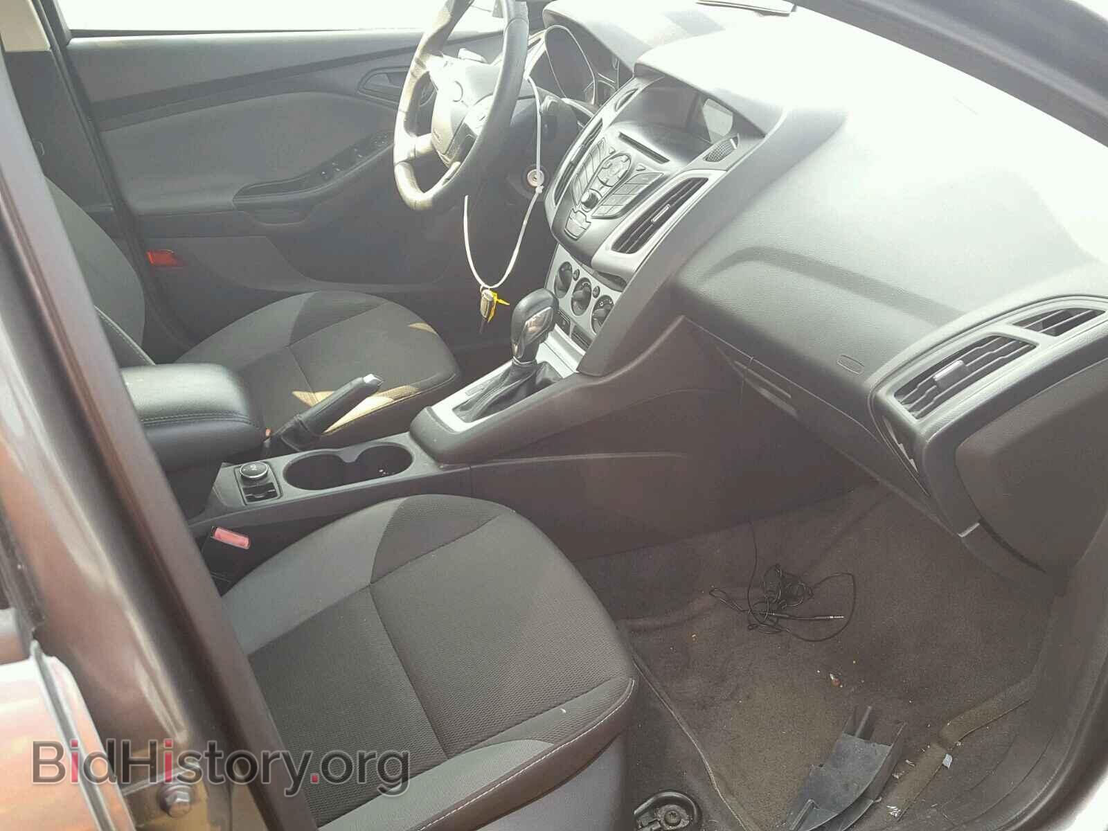 2012 Ford FOCUS (VIN 1FAHP3F26CL467800) — photo 5 of 10